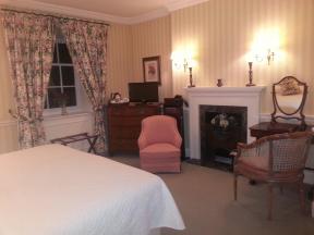 <h2>Late Booking Offer</h2>
